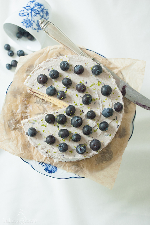 Blaubeer-Törtchen mit Cheesecake-Füllung und Blaubeer-Limetten-Buttercreme