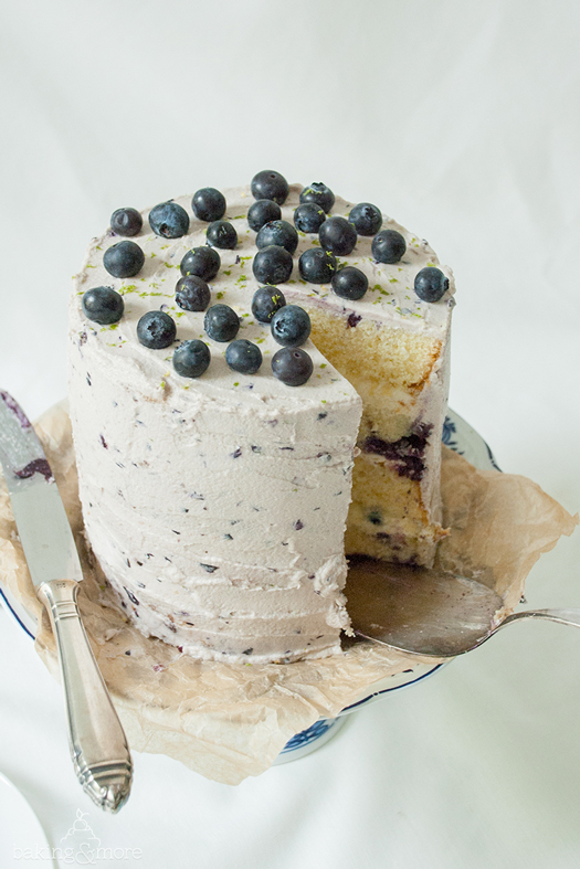 Blaubeer-Törtchen mit Cheesecake-Füllung und Blaubeer-Limetten-Buttercreme